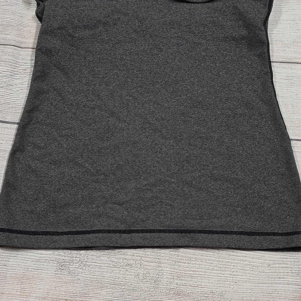 Lululemon Power Y TankHeathered Black / Black Size 6 - Picture 3 of 5